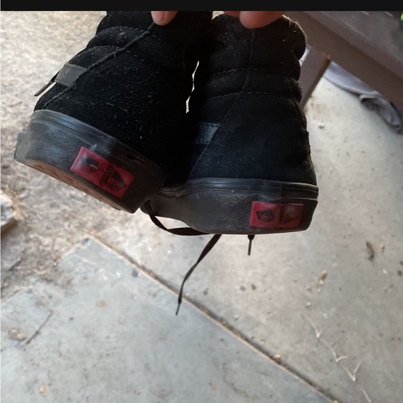 Vans - Picture 2 of 2